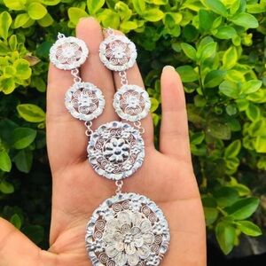 Intricate Silver Floral Necklace